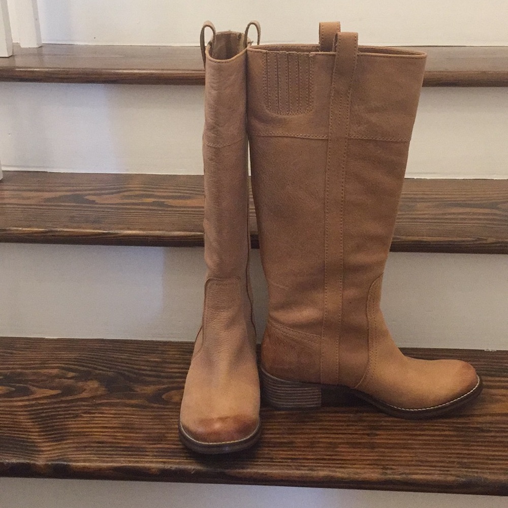 Tall beige boots